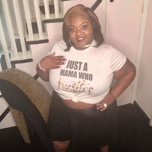 Meet your Posher, Lenita